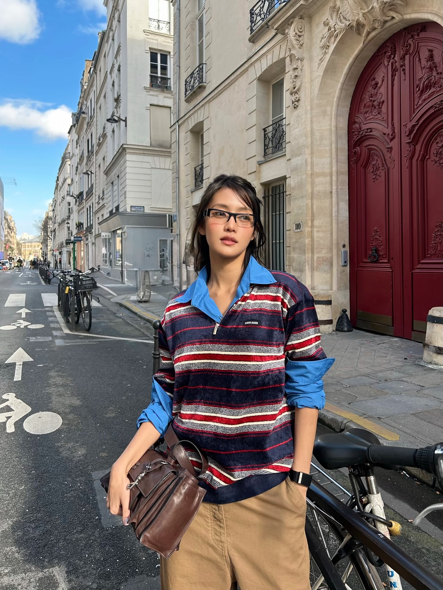 มินนี่ - ณิชา ยนตรรักษ์