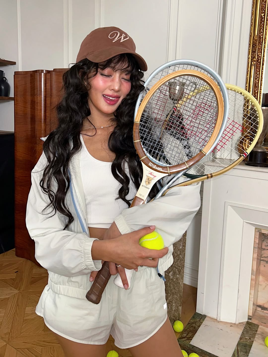 มินนี่ - ณิชา ยนตรรักษ์