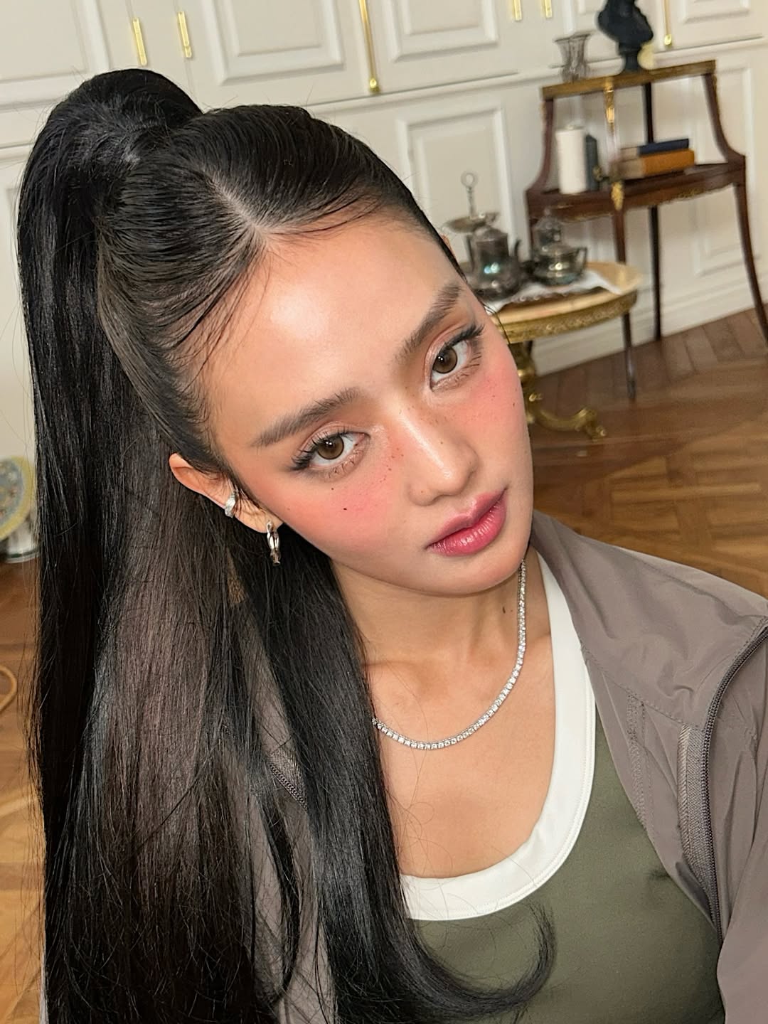 มินนี่ - ณิชา ยนตรรักษ์