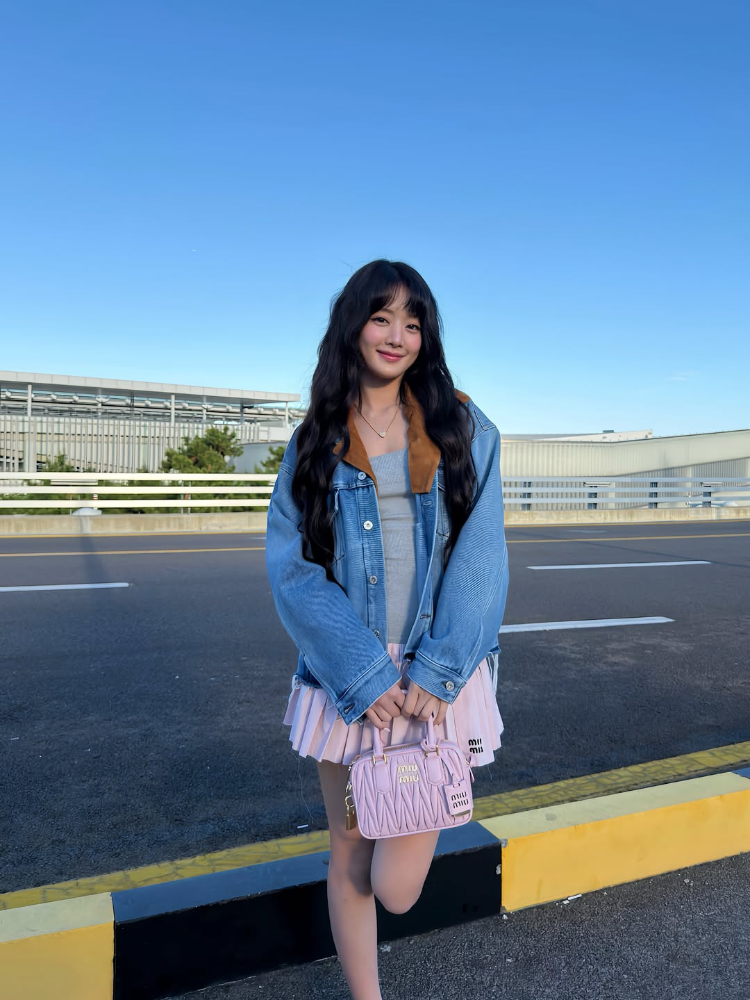 มินนี่ - ณิชา ยนตรรักษ์