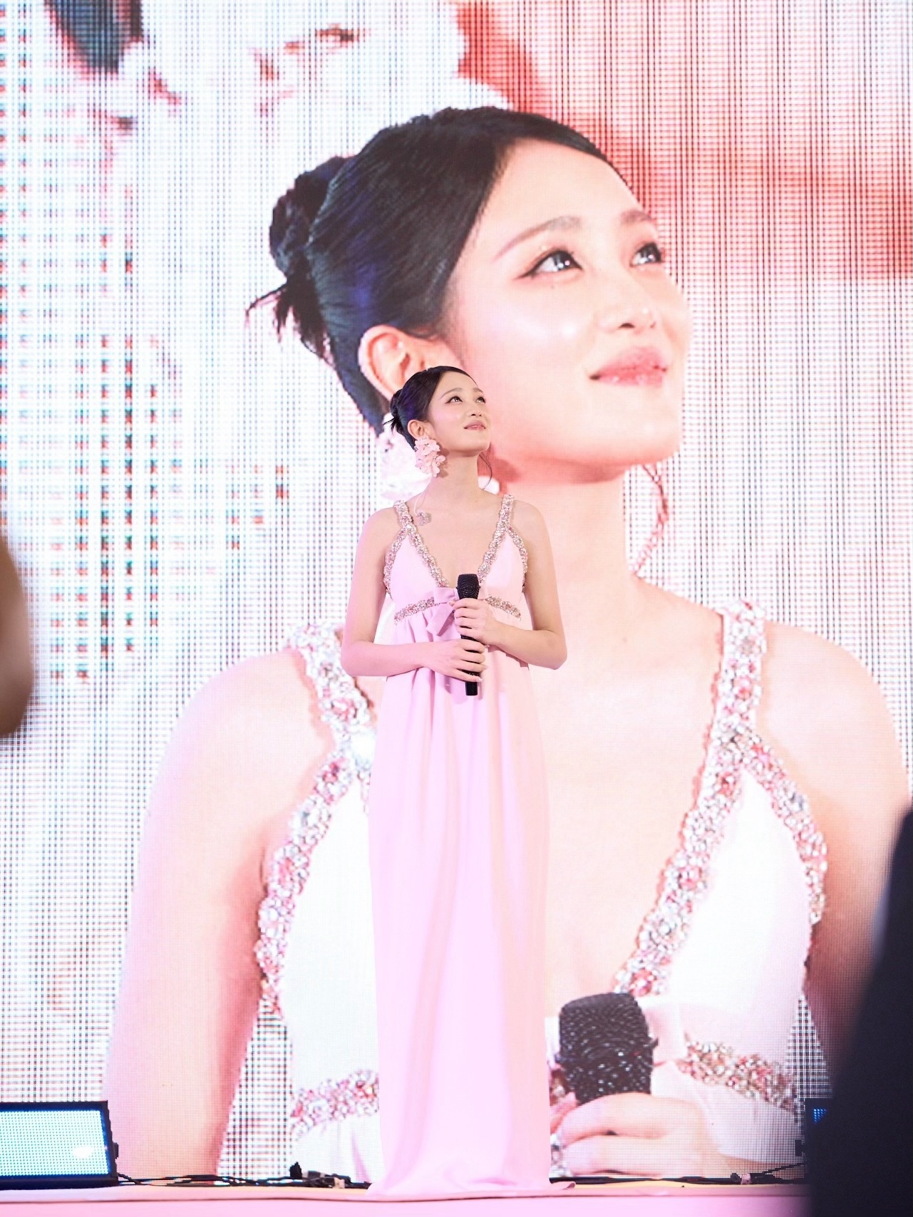 มินนี่ - ณิชา ยนตรรักษ์