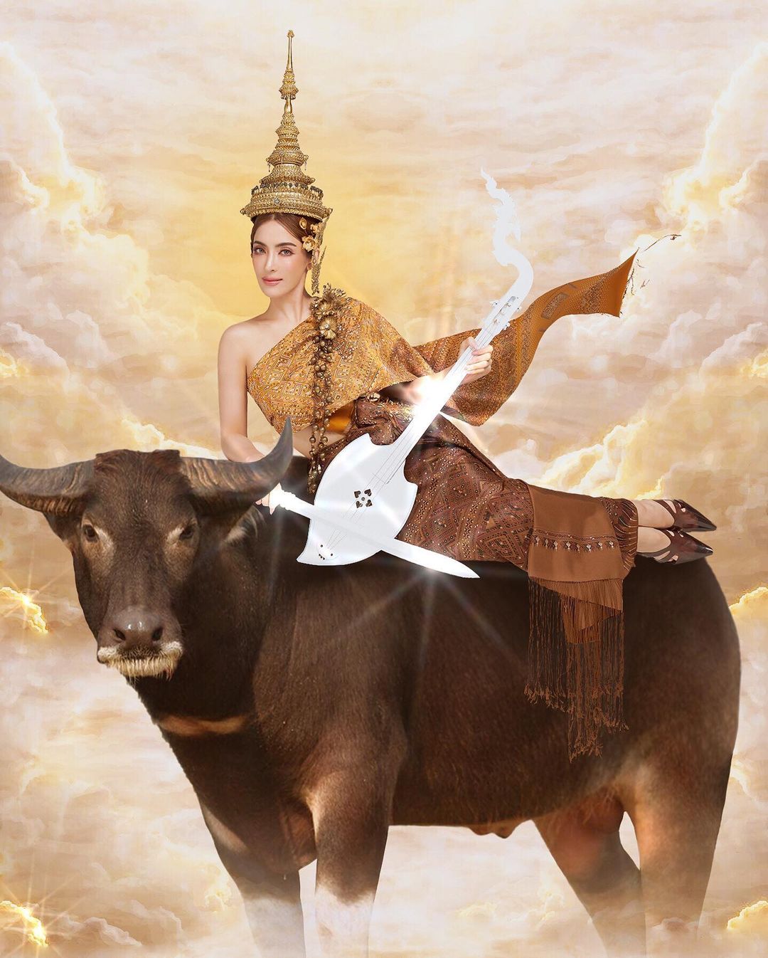 พิ้งค์กี้ - สาวิกา ไชยเดช