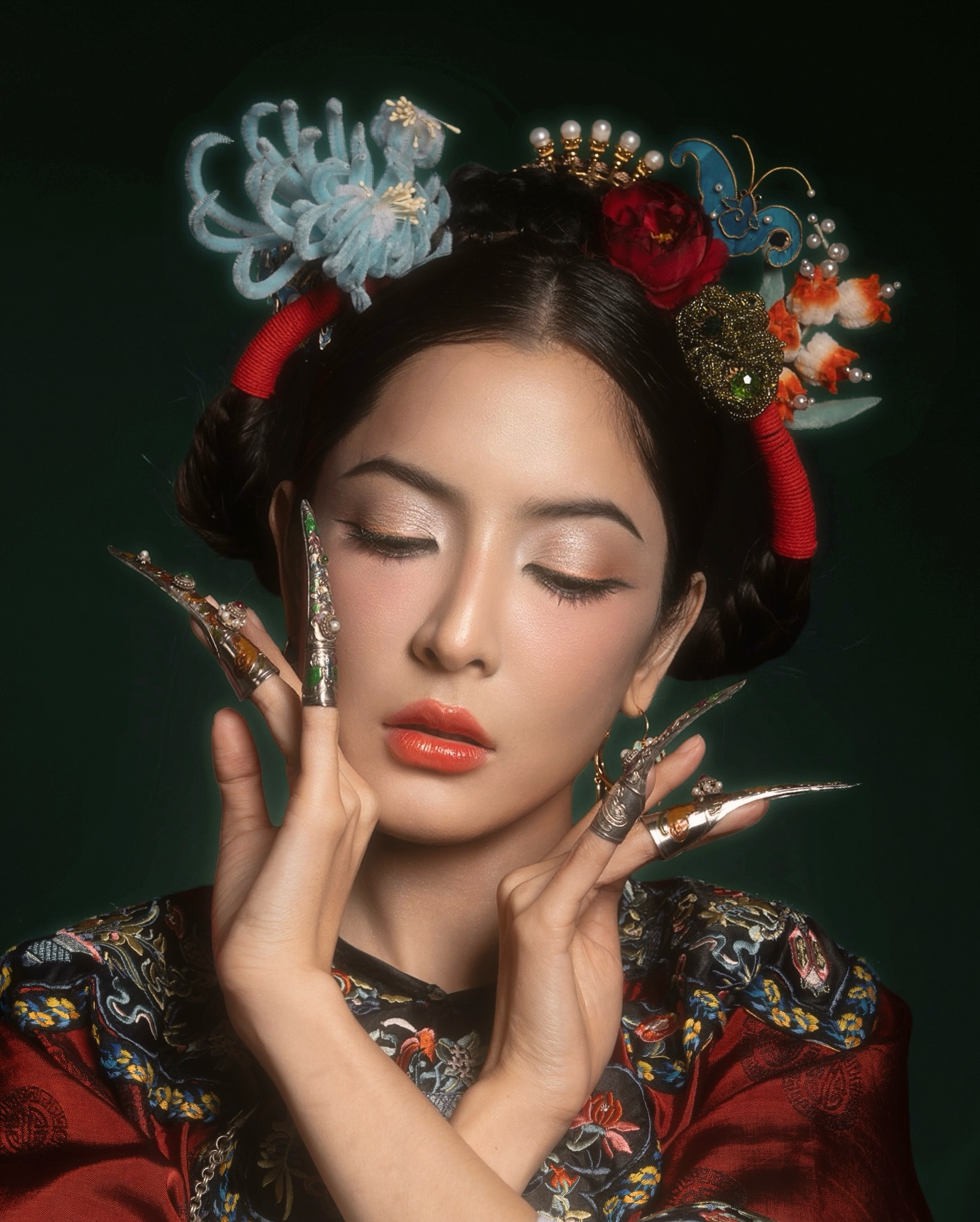 พิ้งค์กี้ - สาวิกา ไชยเดช