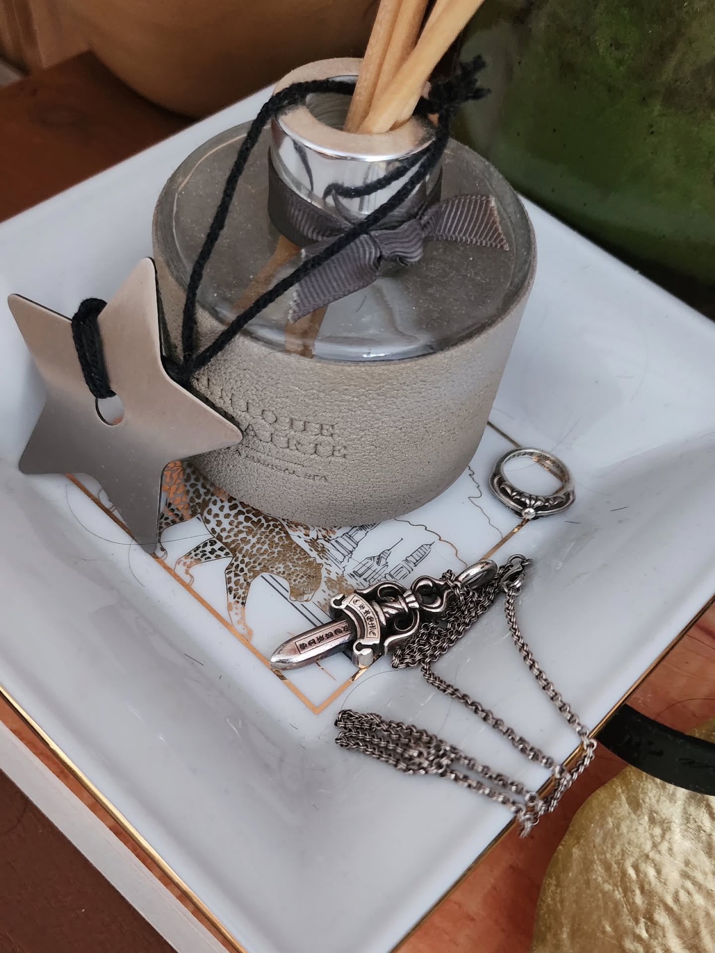 กัน - ณภัทร ณ ระนอง