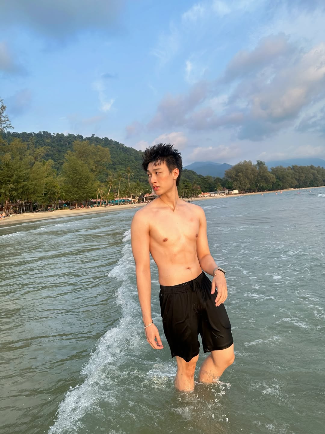 กัน - ณภัทร ณ ระนอง