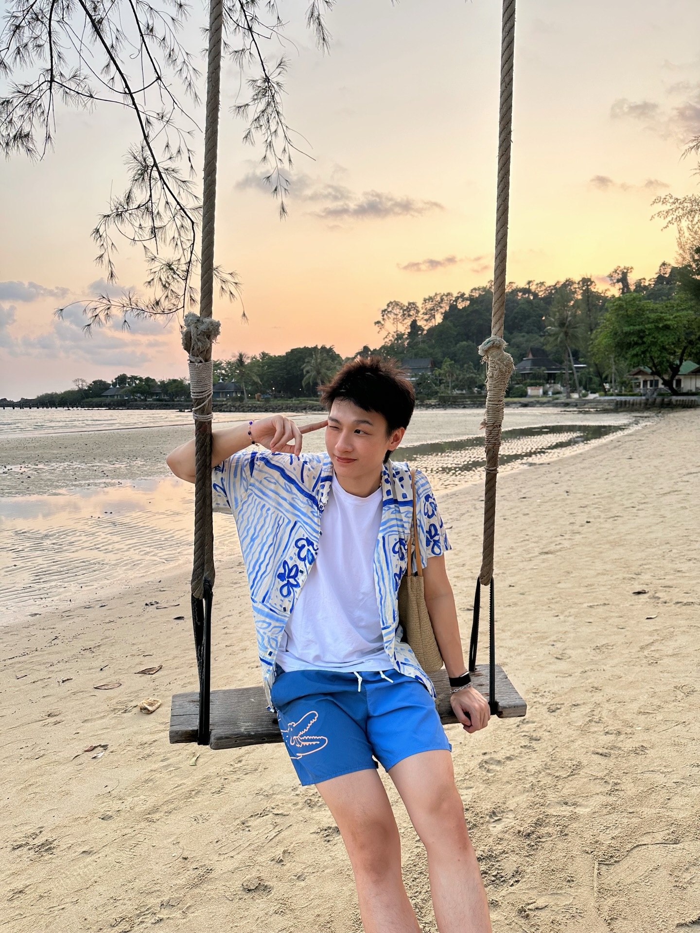 กัน - ณภัทร ณ ระนอง