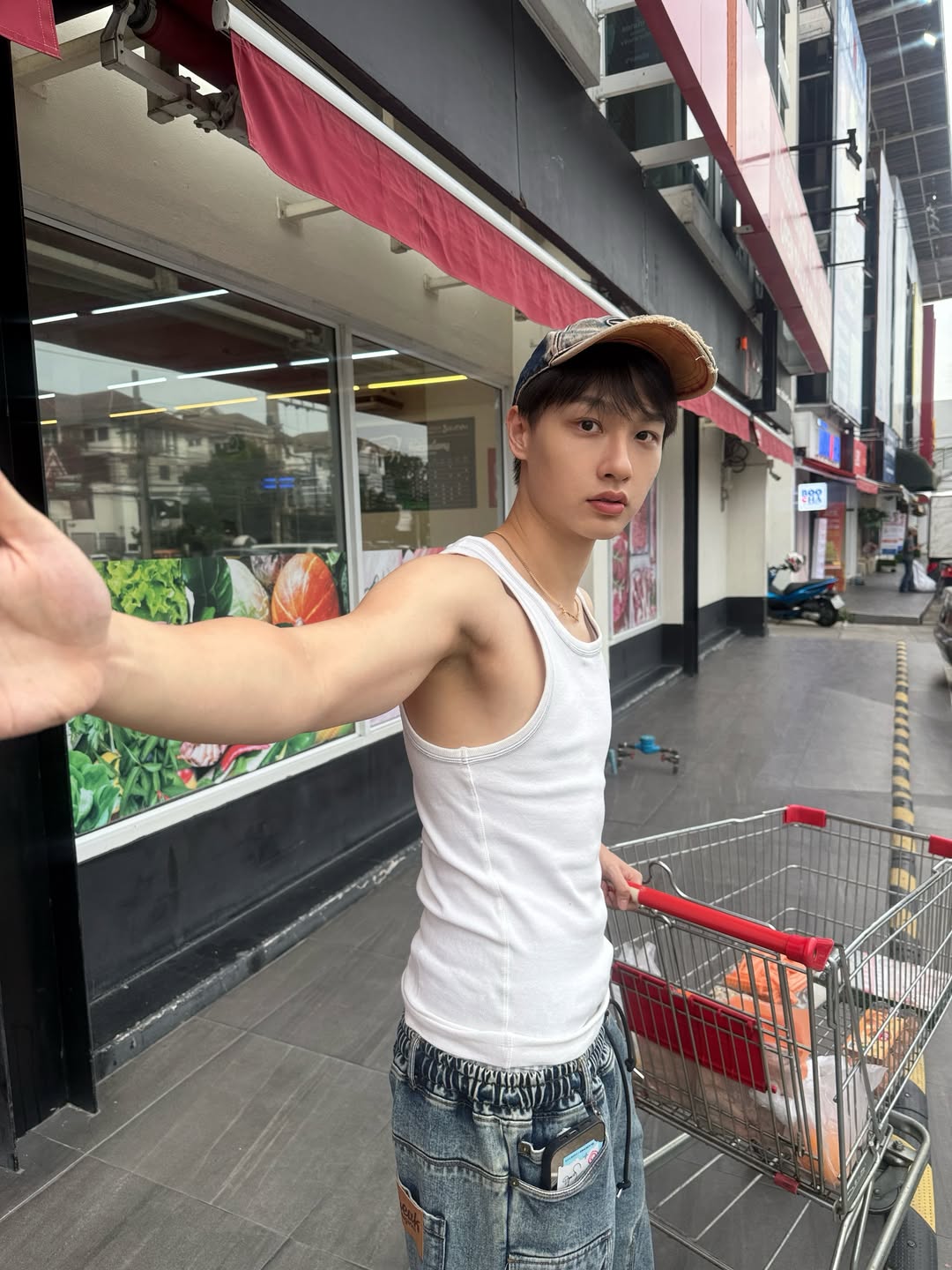 กัน - ณภัทร ณ ระนอง