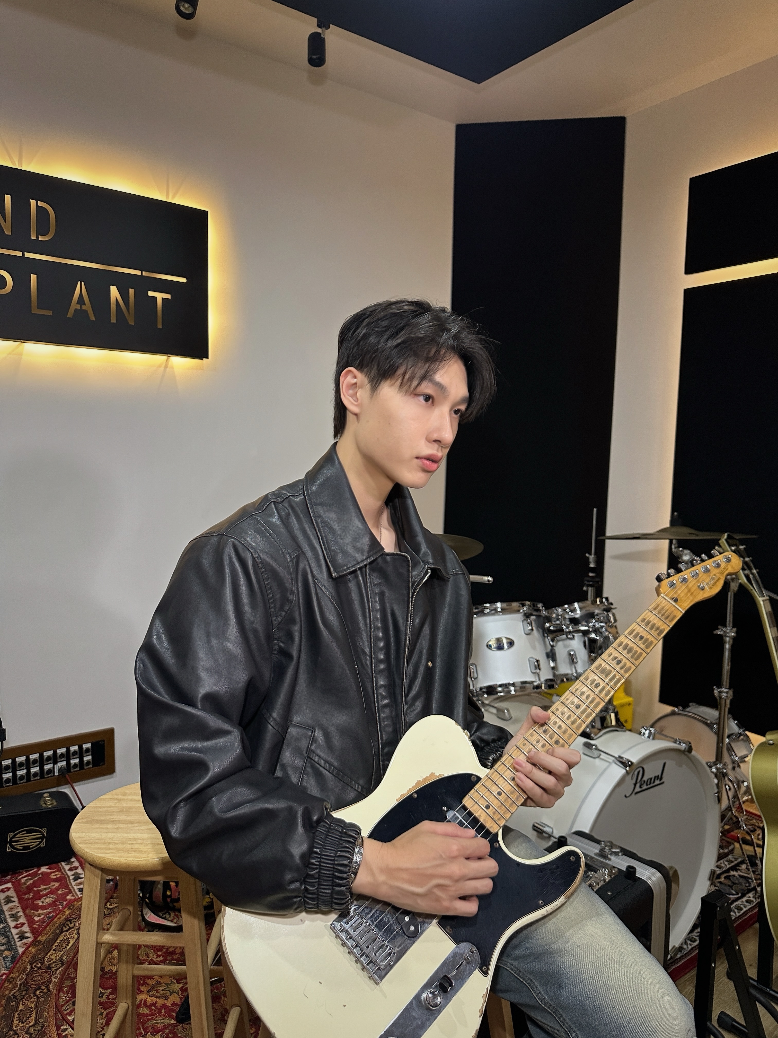 กัน - ณภัทร ณ ระนอง