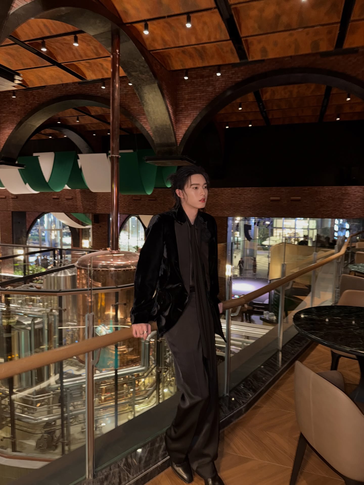 พูห์ - กฤติน กิจจารุวรรณกุล