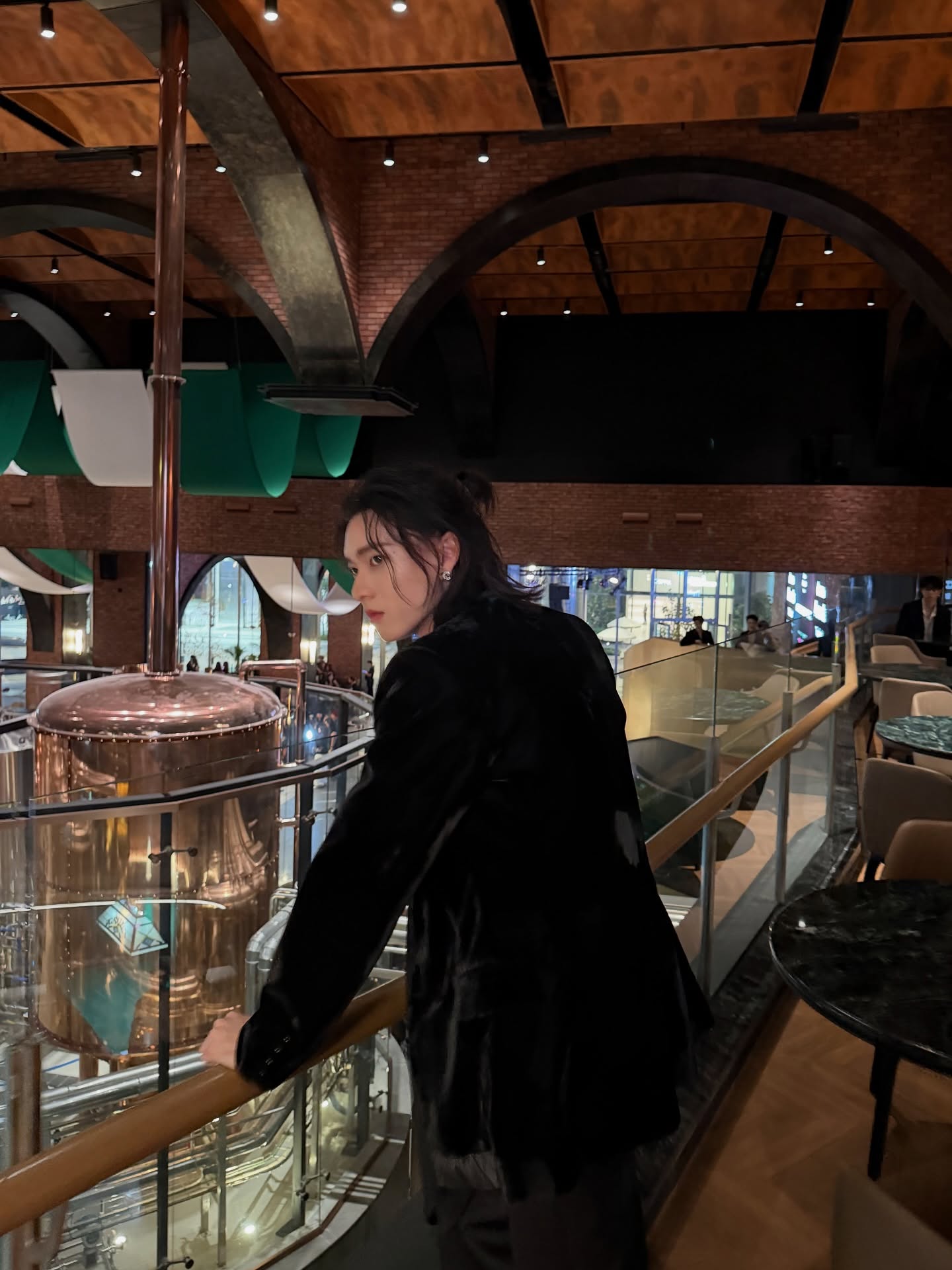 พูห์ - กฤติน กิจจารุวรรณกุล