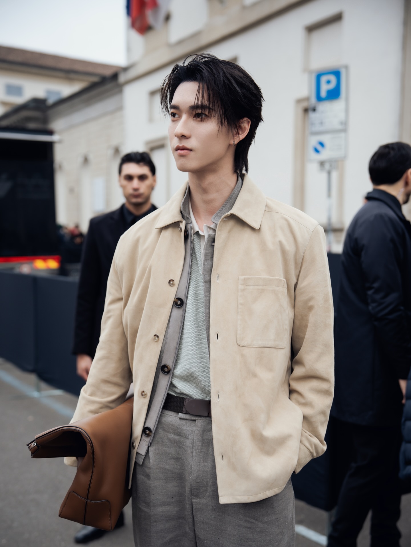 พูห์ - กฤติน กิจจารุวรรณกุล