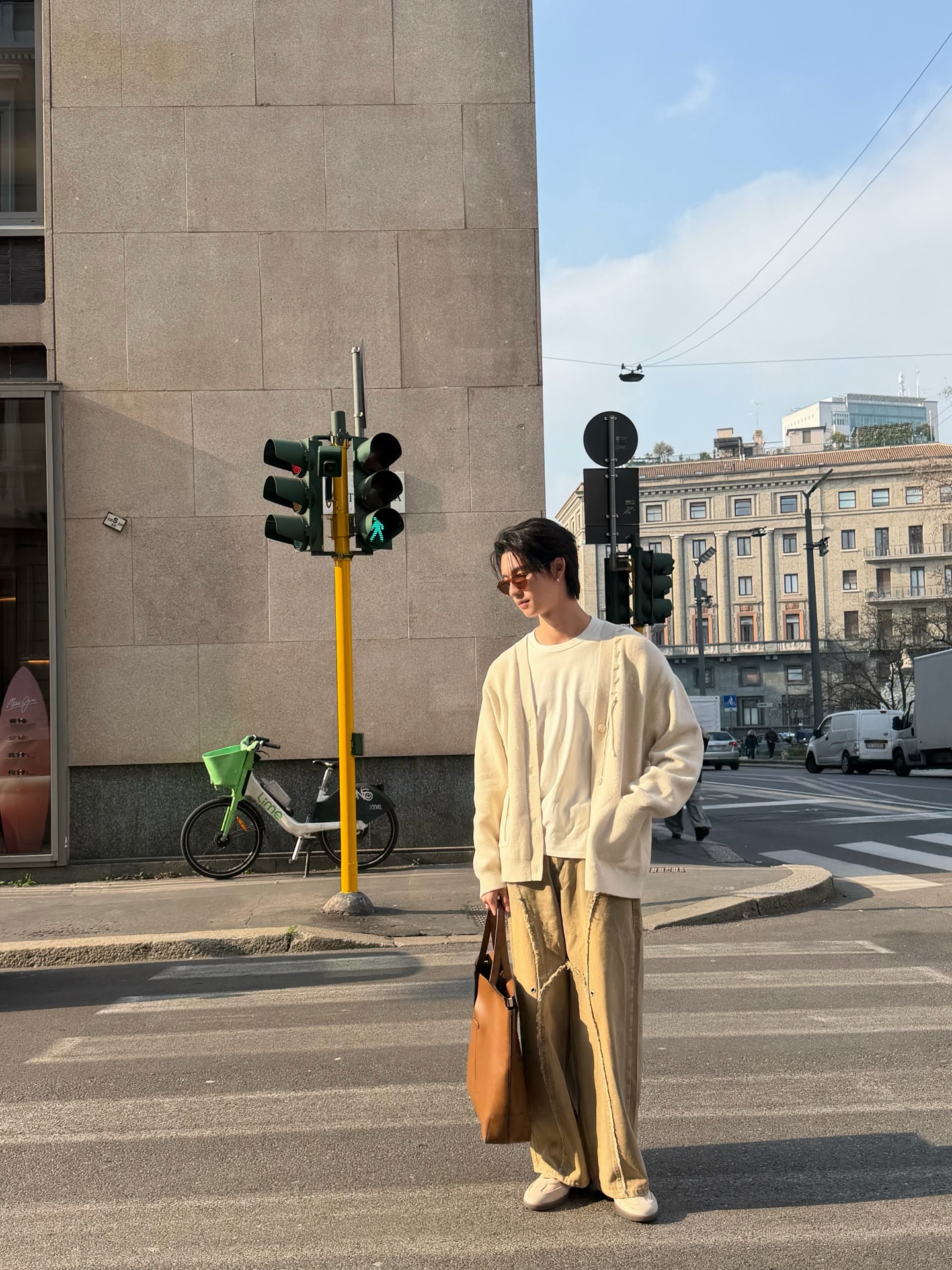 พูห์ - กฤติน กิจจารุวรรณกุล