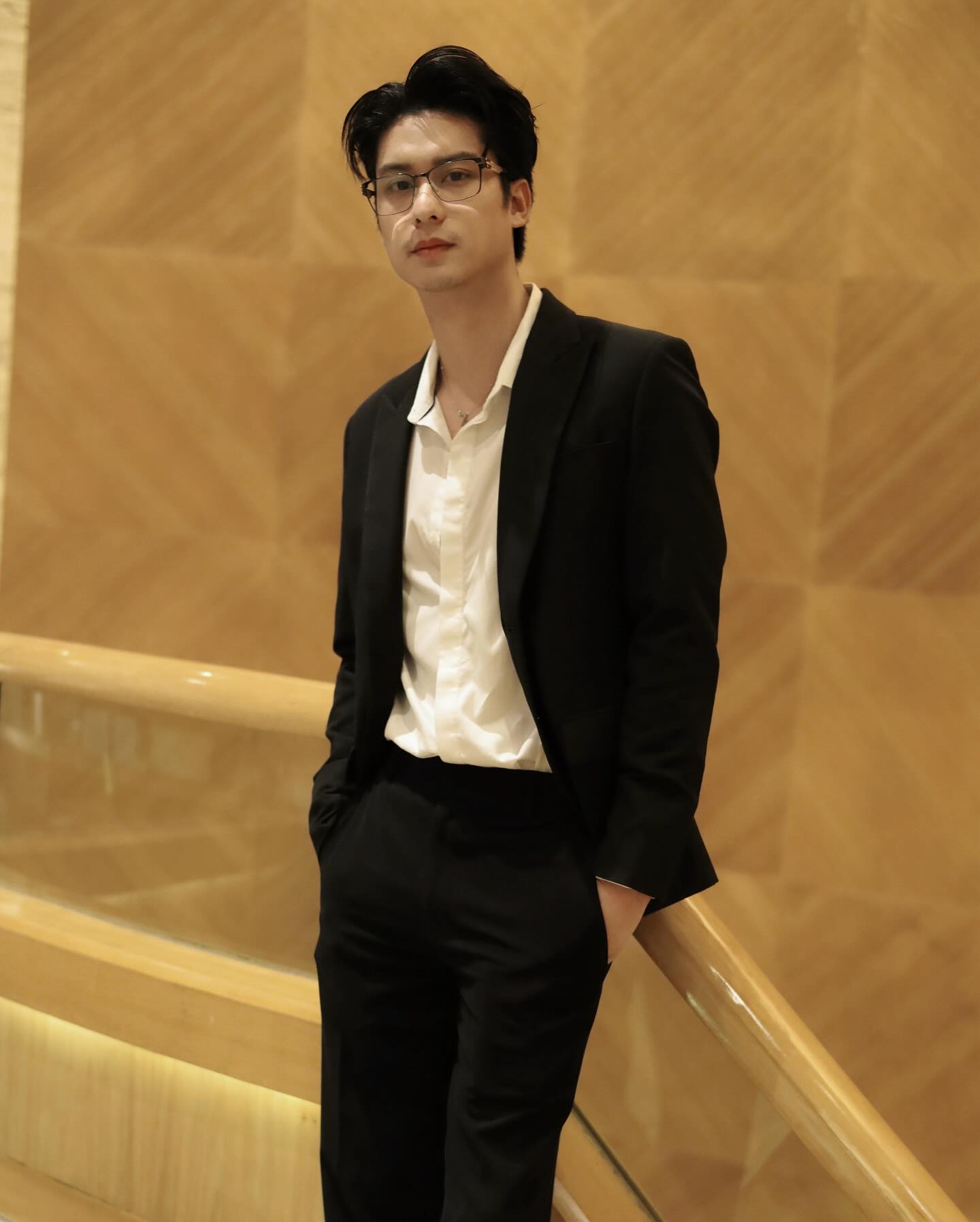 ออกัส - วชิรวิชญ์ ไพศาลกุลวงศ์