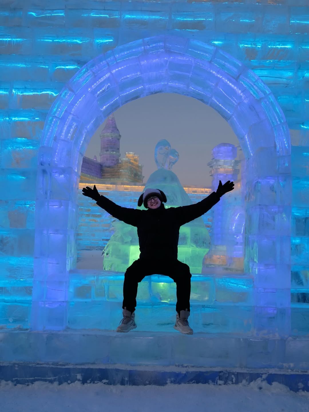 เป้ - วิศวะ กิจตันขจร