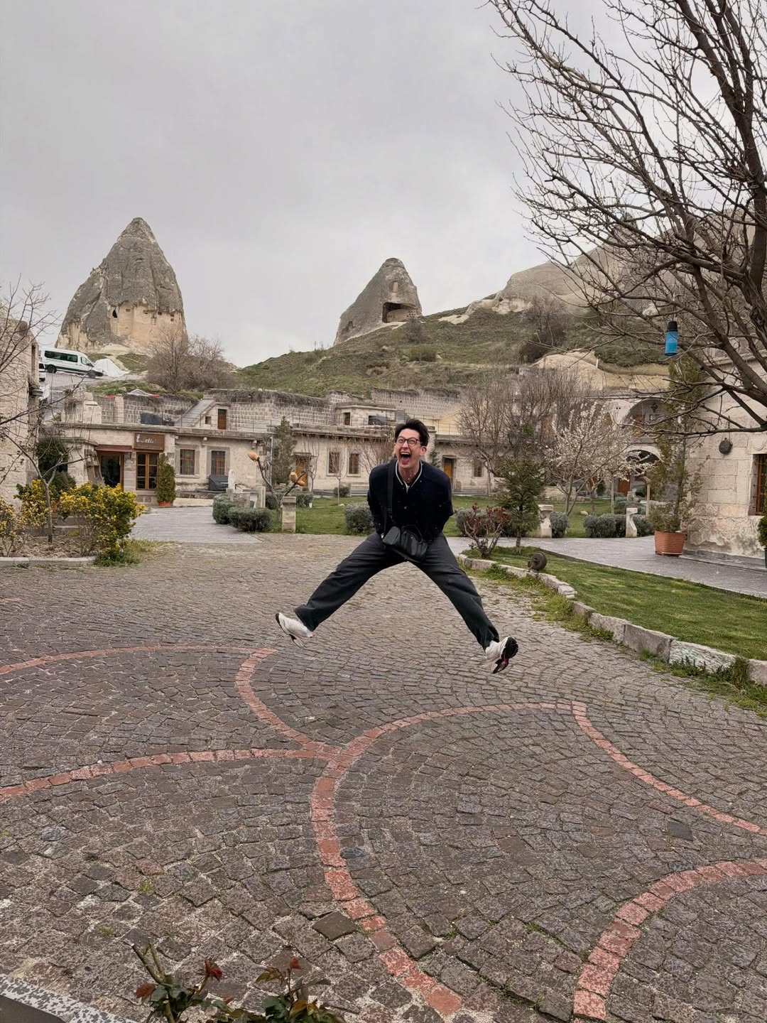 เป้ - วิศวะ กิจตันขจร