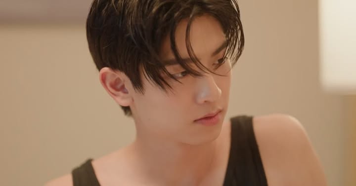 โทมัส - ธีร์ทัศน์ จึงมณีรัตน์