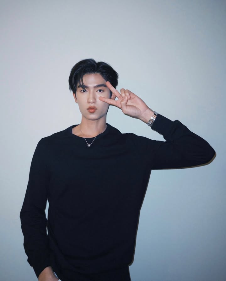 โทมัส - ธีร์ทัศน์ จึงมณีรัตน์