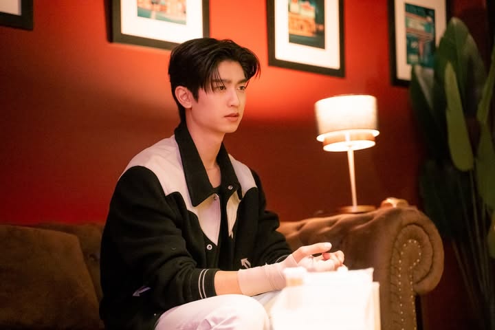 โทมัส - ธีร์ทัศน์ จึงมณีรัตน์