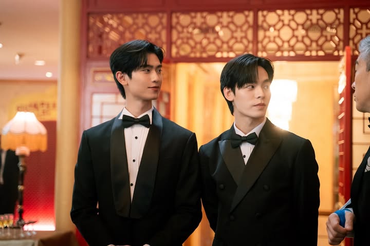 โทมัส - ธีร์ทัศน์ จึงมณีรัตน์