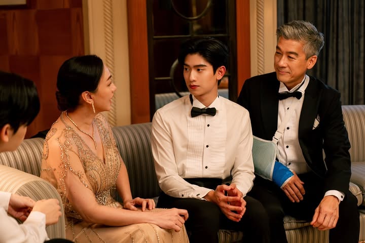 โทมัส - ธีร์ทัศน์ จึงมณีรัตน์