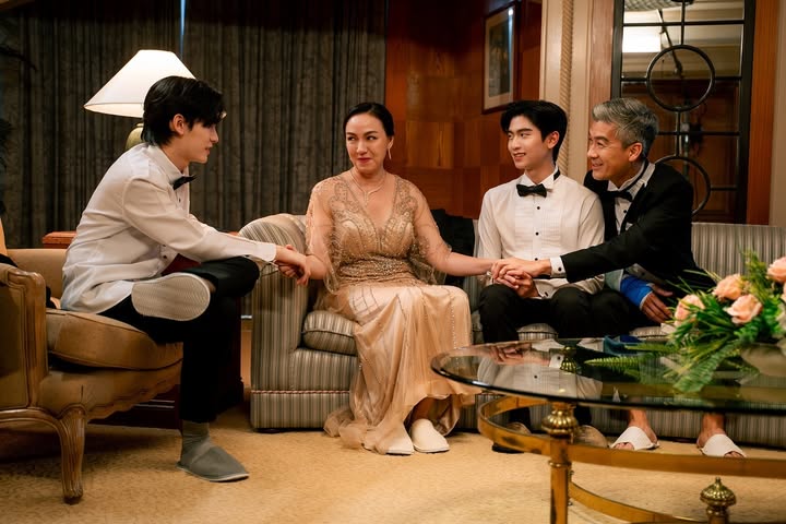 โทมัส - ธีร์ทัศน์ จึงมณีรัตน์