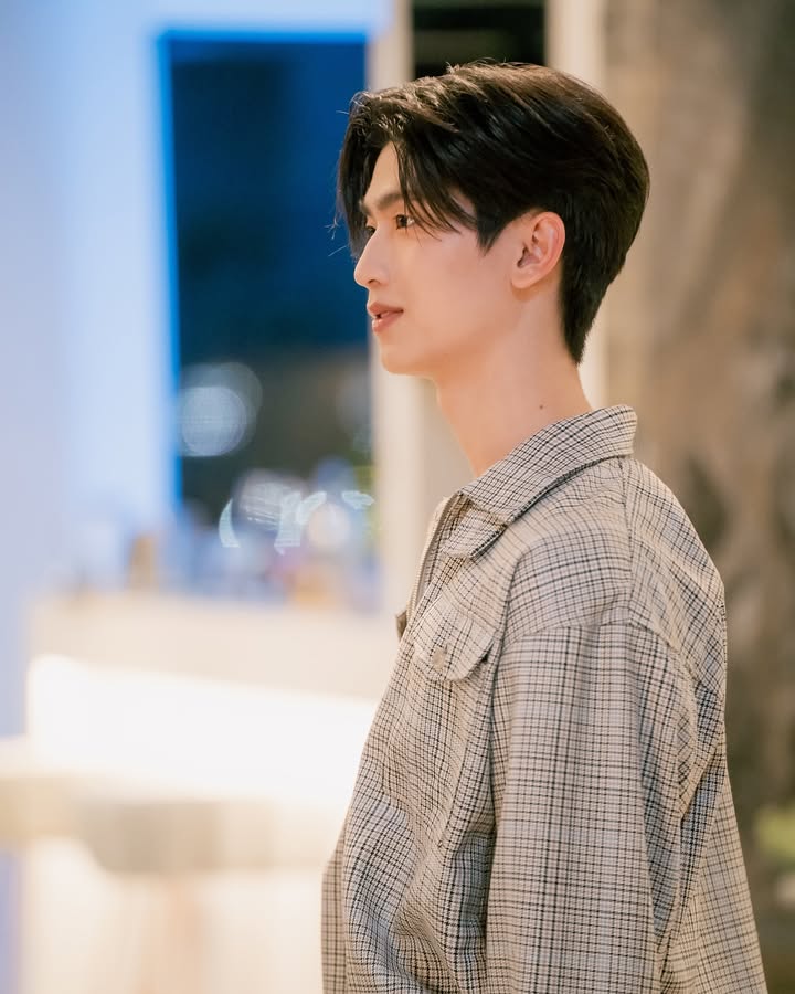 โทมัส - ธีร์ทัศน์ จึงมณีรัตน์