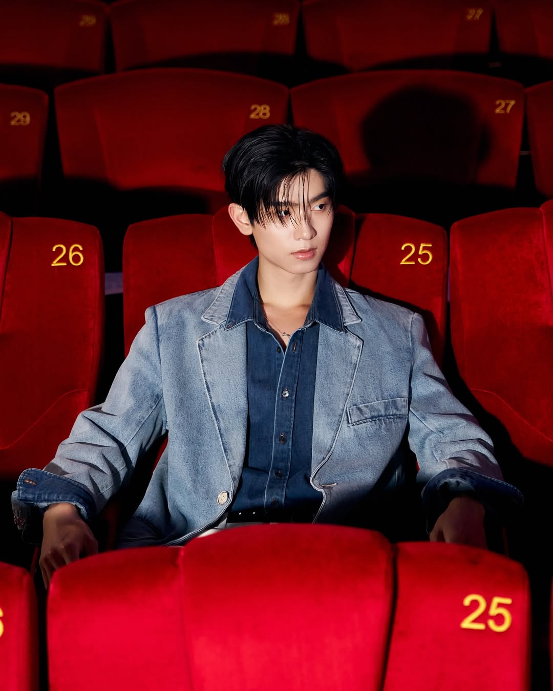 โทมัส - ธีร์ทัศน์ จึงมณีรัตน์