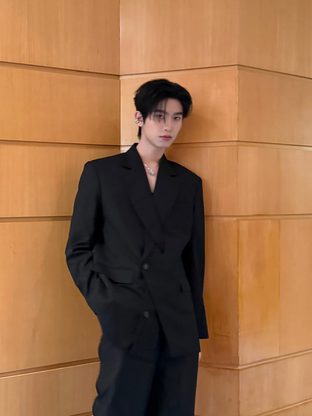 โทมัส - ธีร์ทัศน์ จึงมณีรัตน์