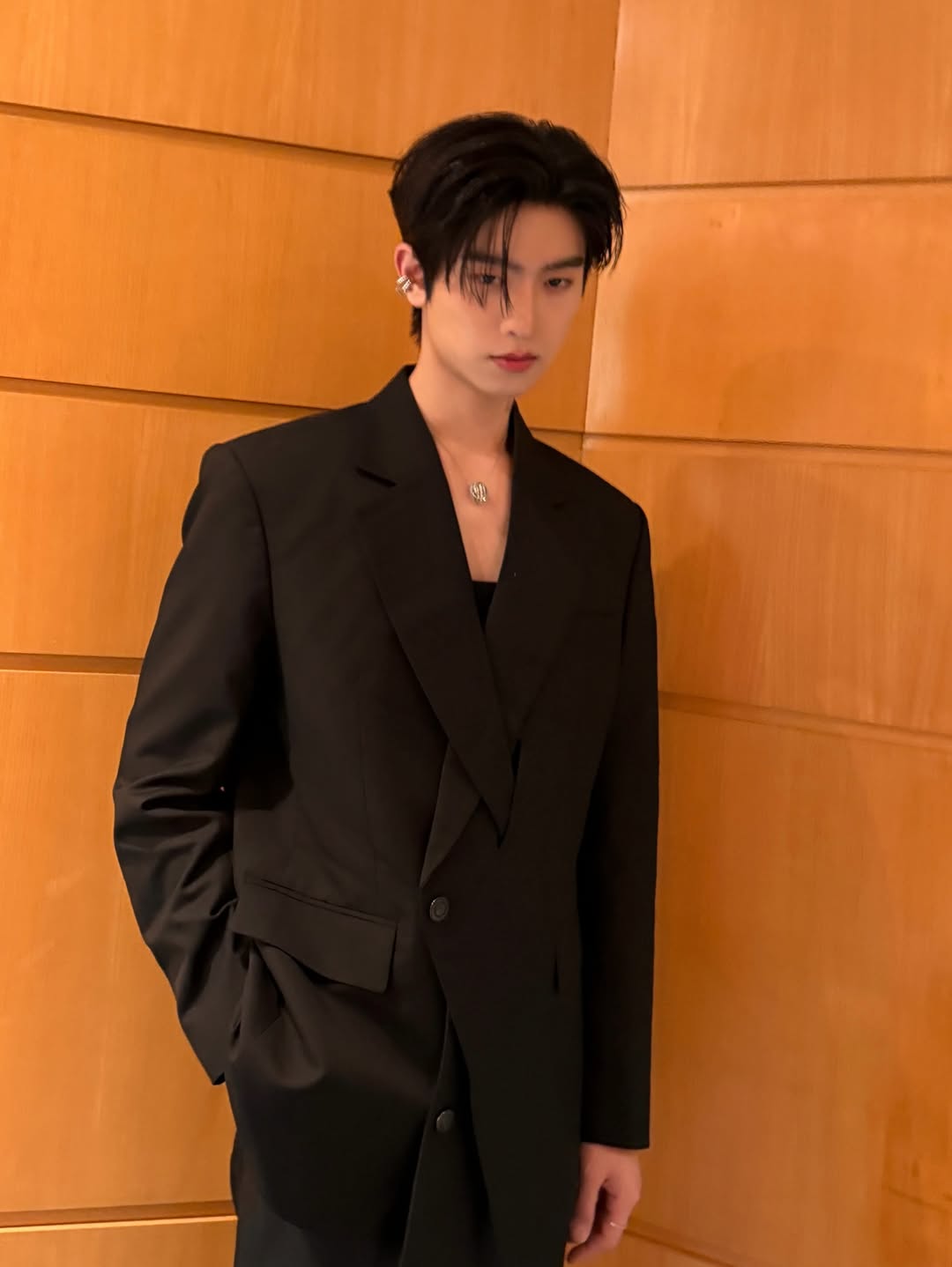 โทมัส - ธีร์ทัศน์ จึงมณีรัตน์