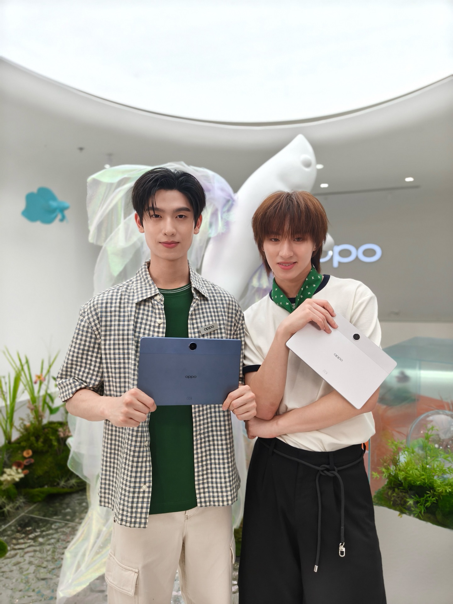 โทมัส - ธีร์ทัศน์ จึงมณีรัตน์