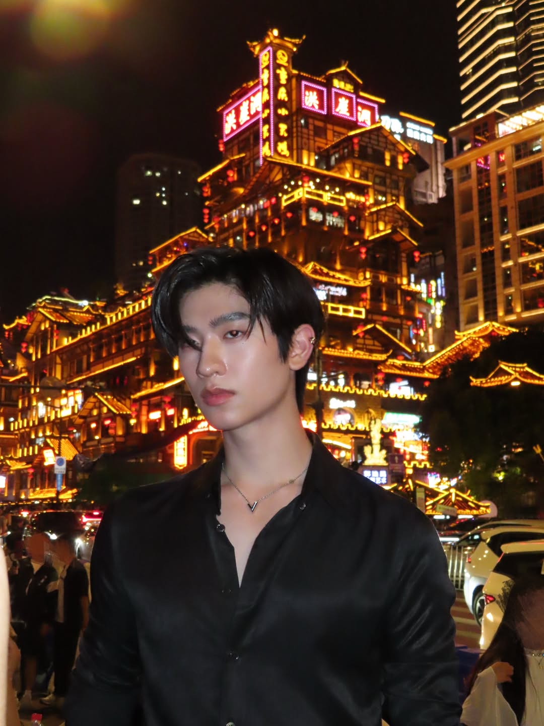 โทมัส - ธีร์ทัศน์ จึงมณีรัตน์