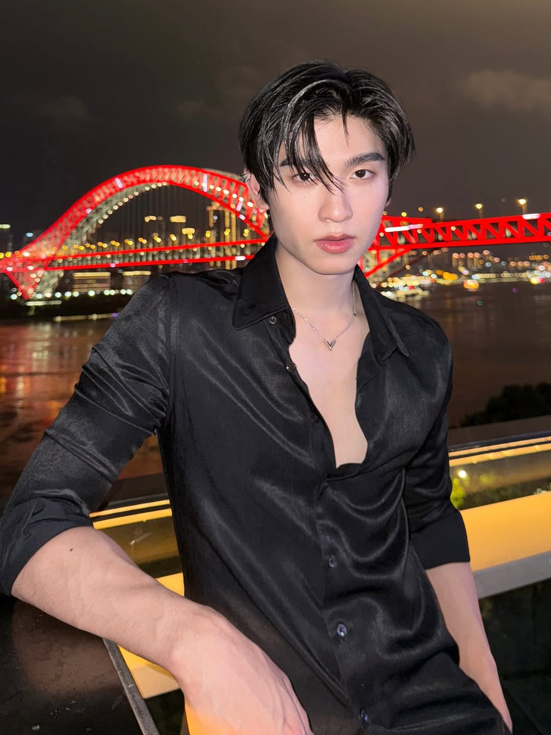โทมัส - ธีร์ทัศน์ จึงมณีรัตน์