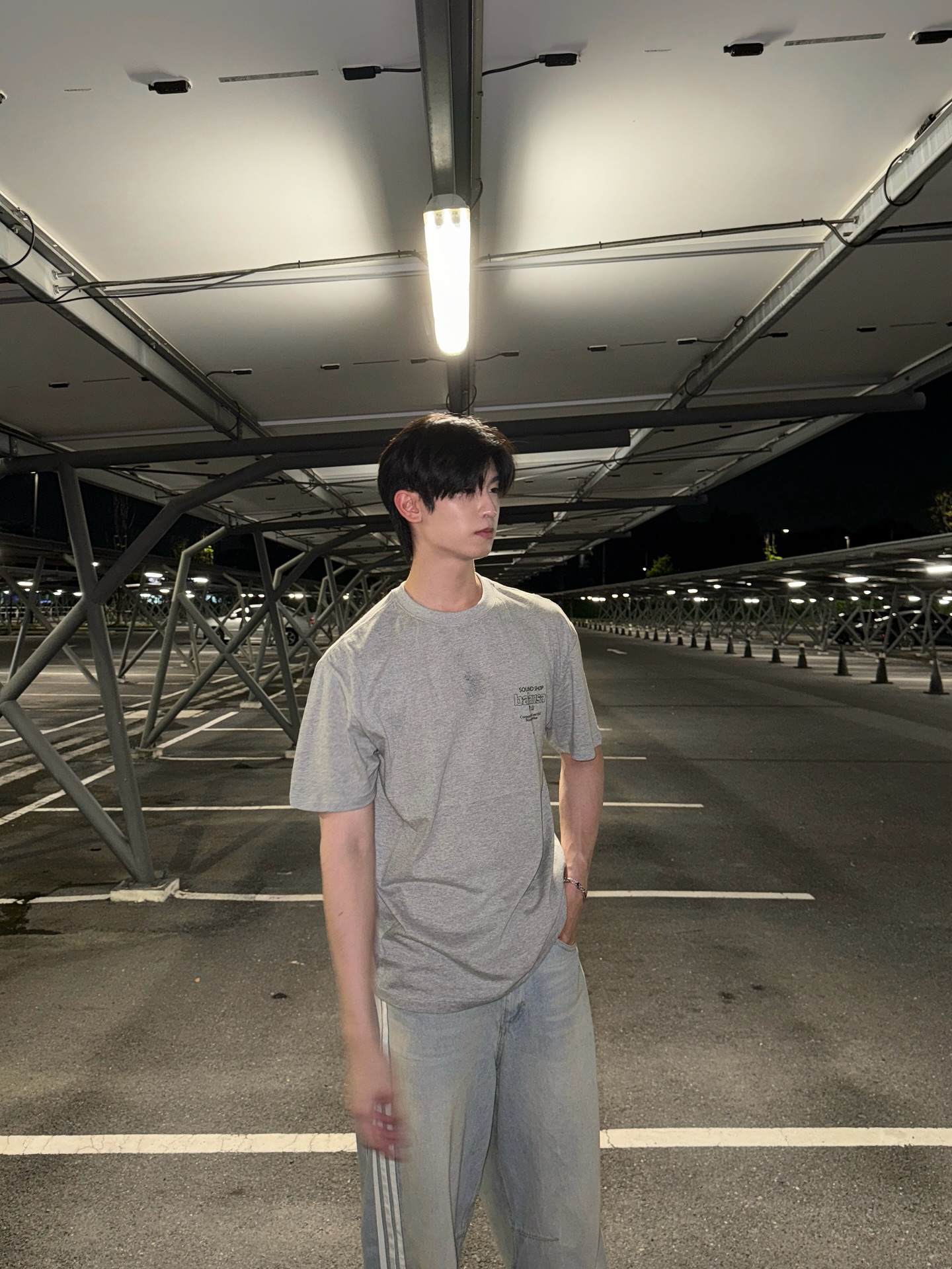 โทมัส - ธีร์ทัศน์ จึงมณีรัตน์