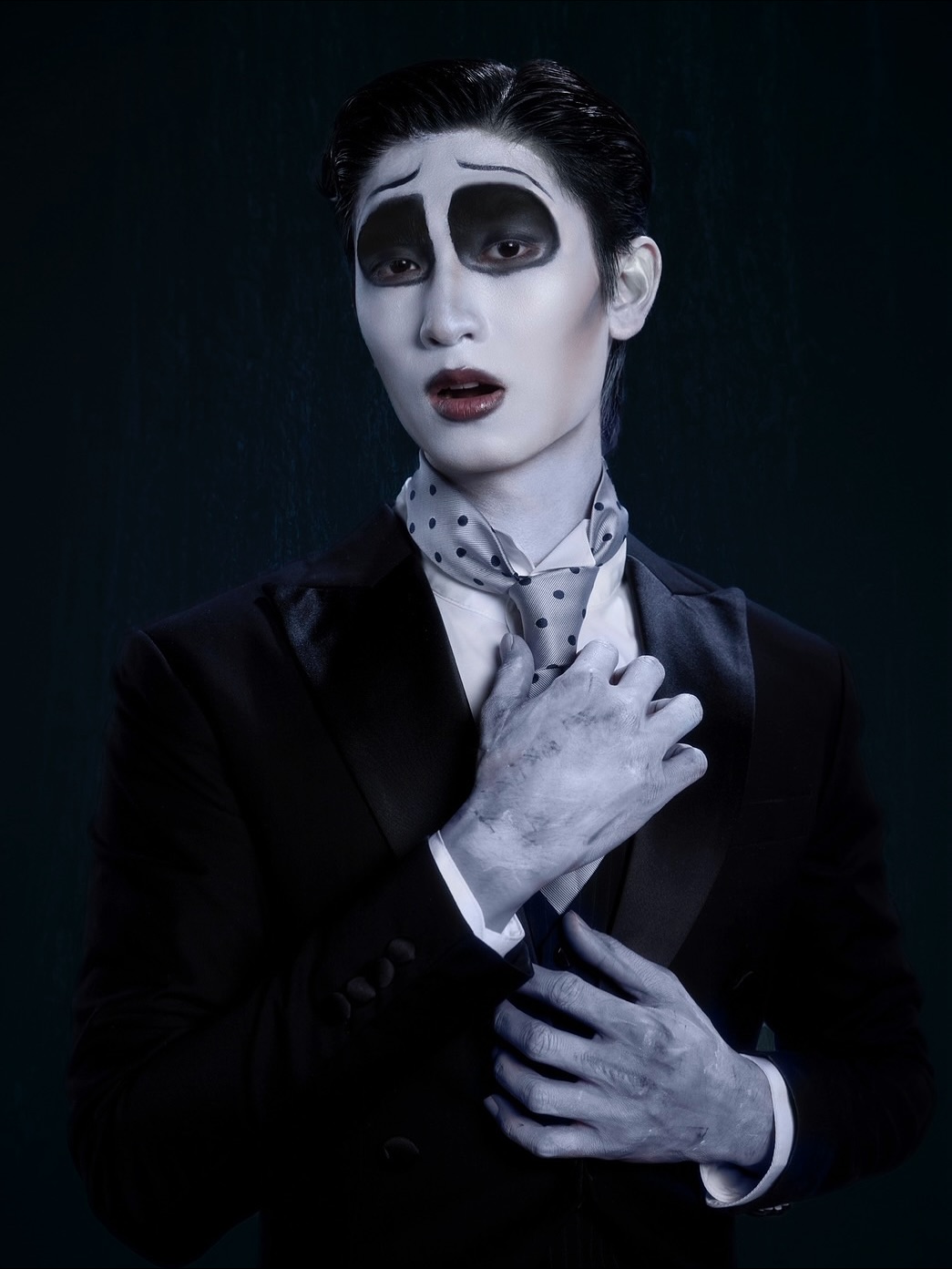 โทมัส - ธีร์ทัศน์ จึงมณีรัตน์