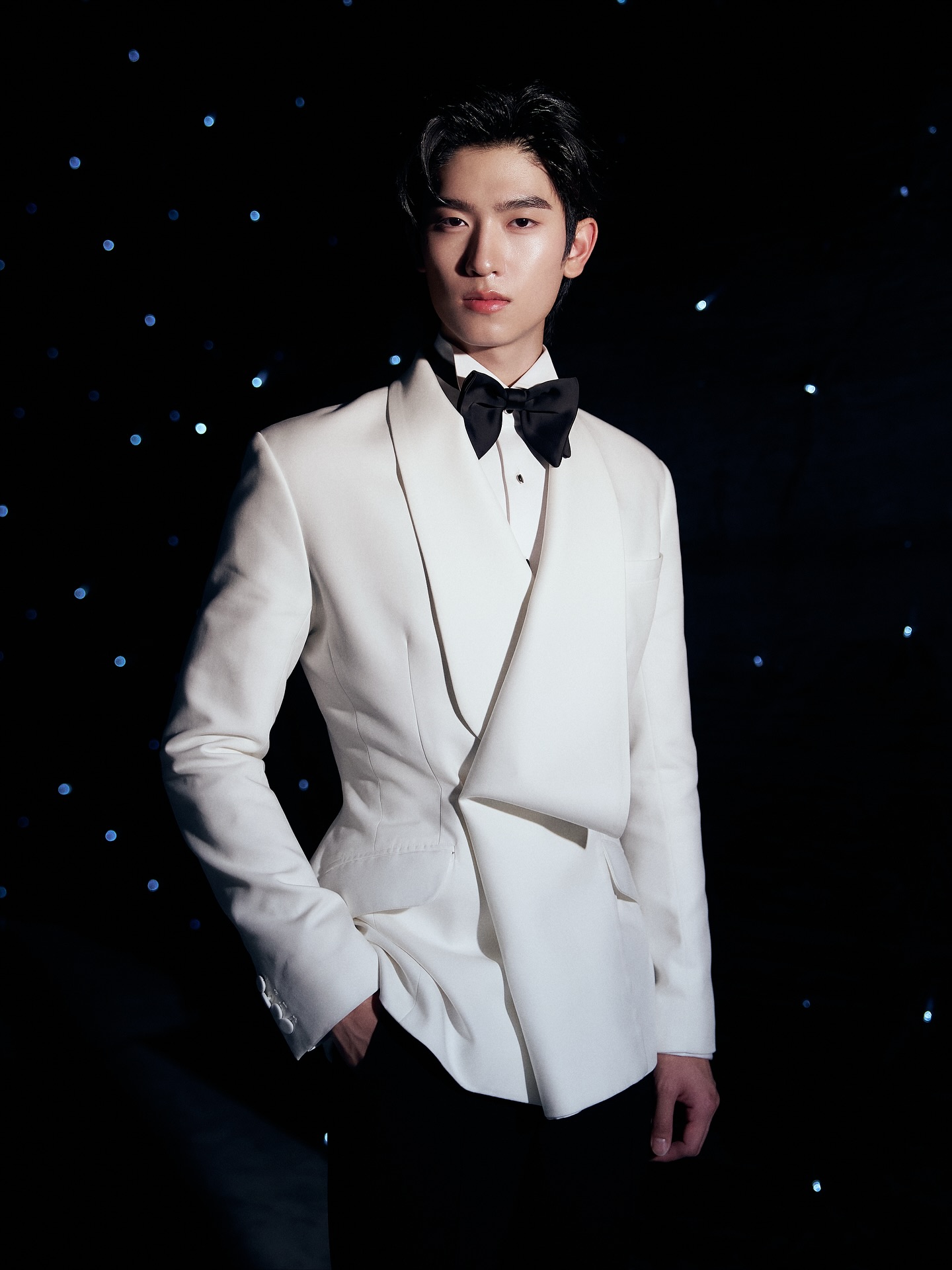 โทมัส - ธีร์ทัศน์ จึงมณีรัตน์