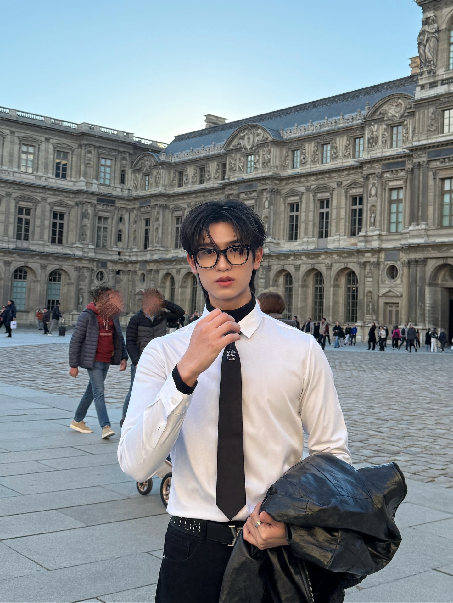 โทมัส - ธีร์ทัศน์ จึงมณีรัตน์