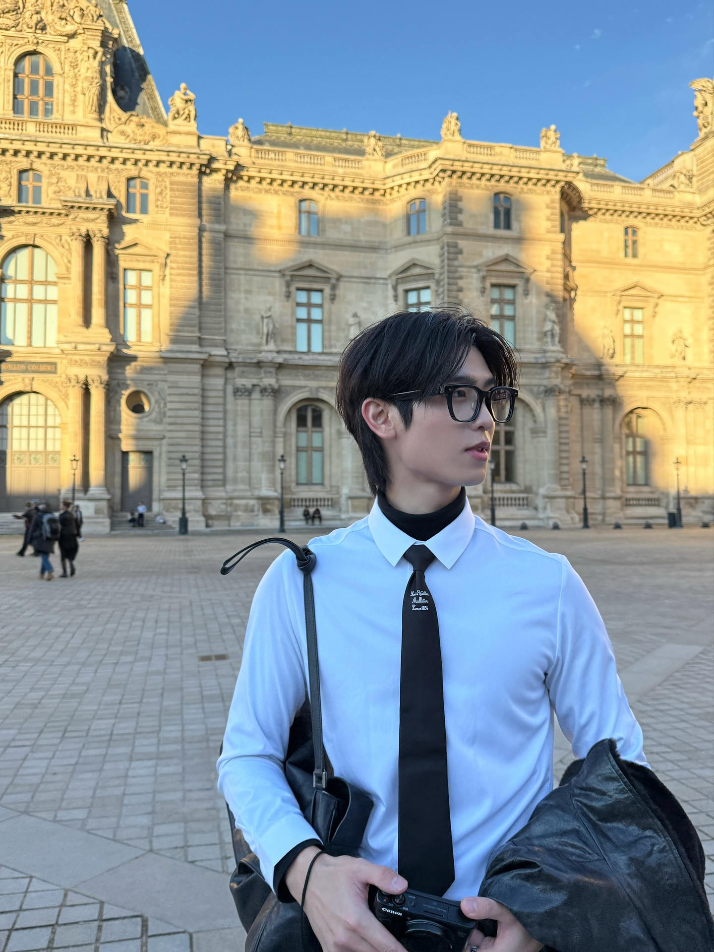 โทมัส - ธีร์ทัศน์ จึงมณีรัตน์