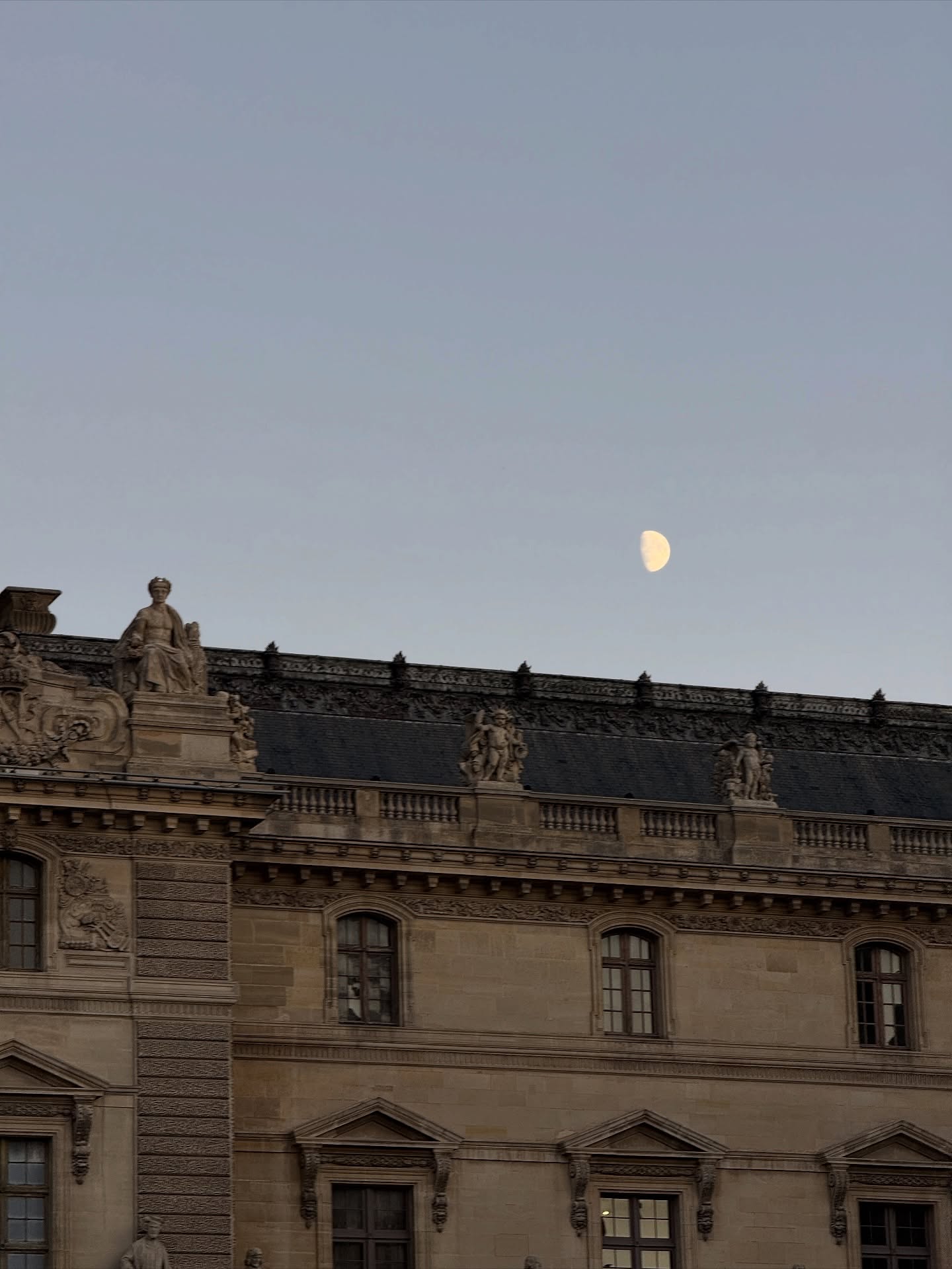 โทมัส - ธีร์ทัศน์ จึงมณีรัตน์