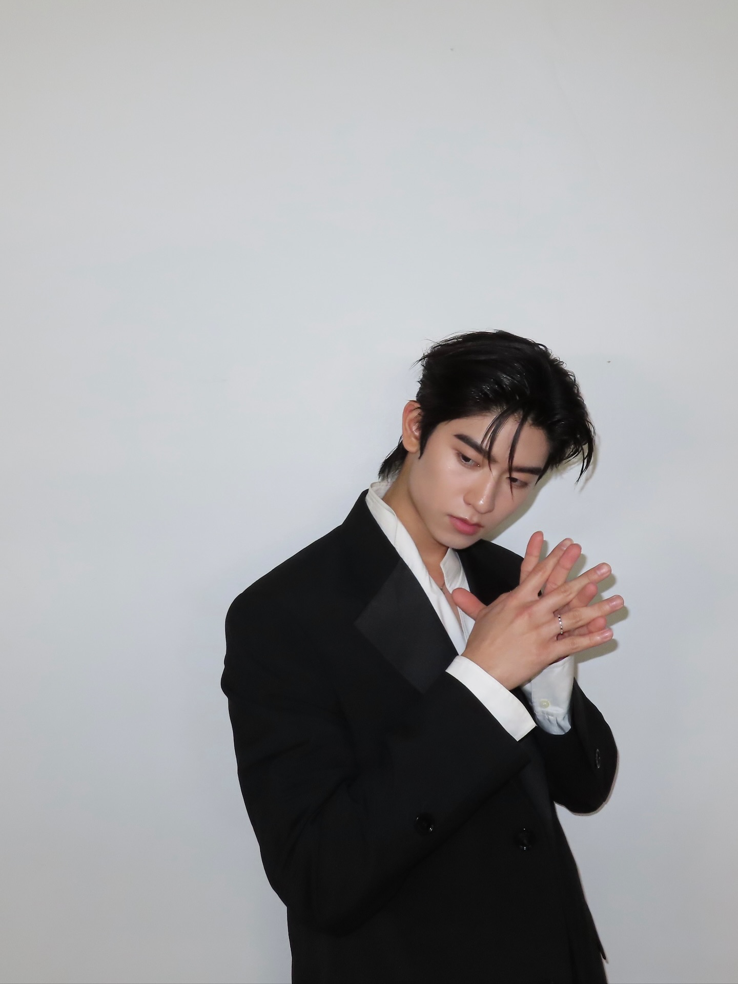 โทมัส - ธีร์ทัศน์ จึงมณีรัตน์