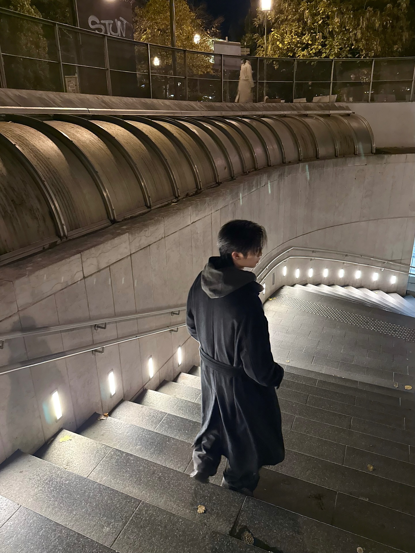 โทมัส - ธีร์ทัศน์ จึงมณีรัตน์