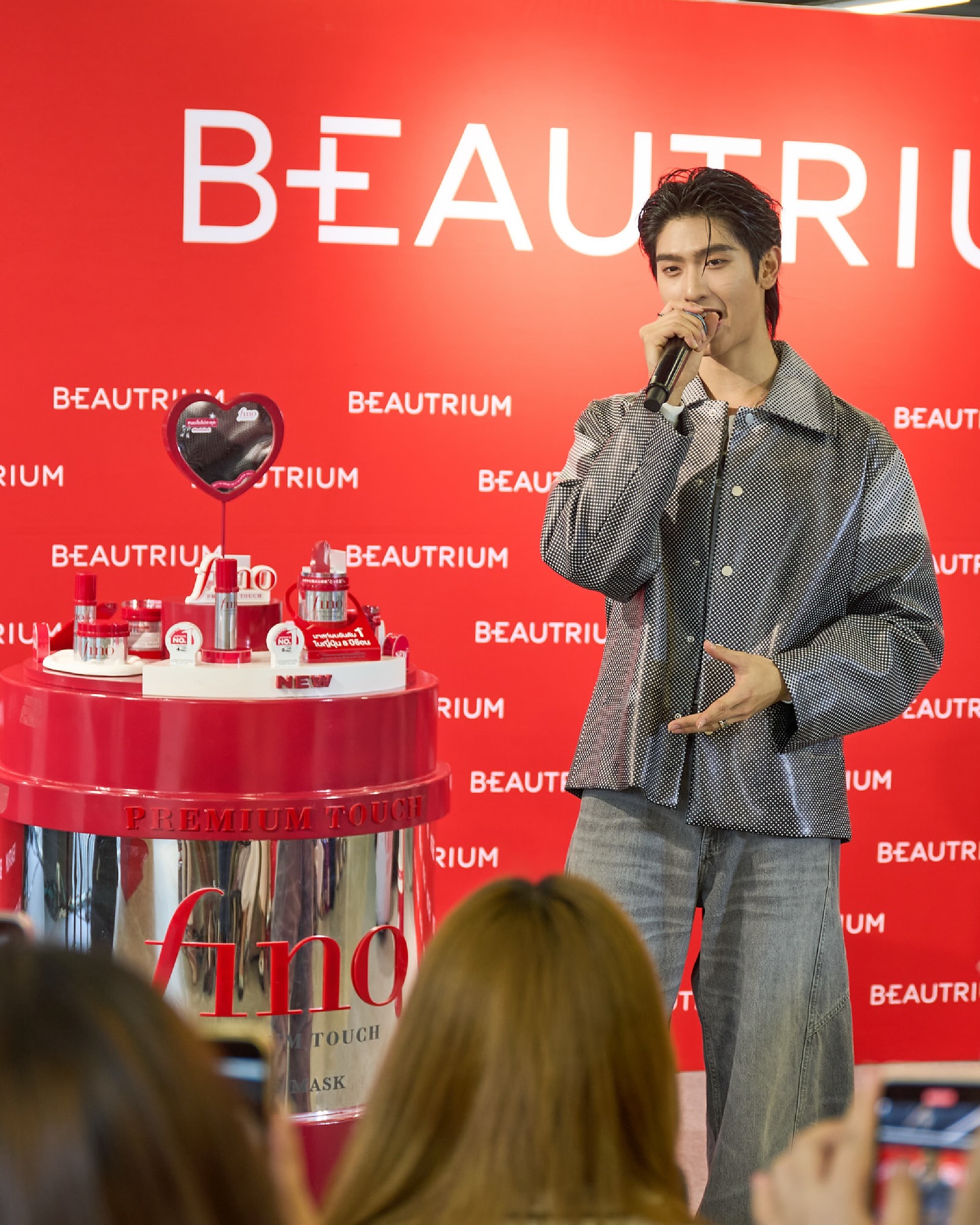 โทมัส - ธีร์ทัศน์ จึงมณีรัตน์