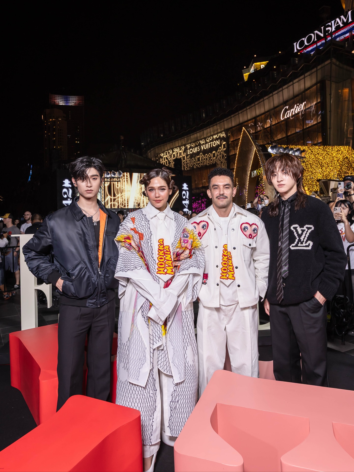 โทมัส - ธีร์ทัศน์ จึงมณีรัตน์