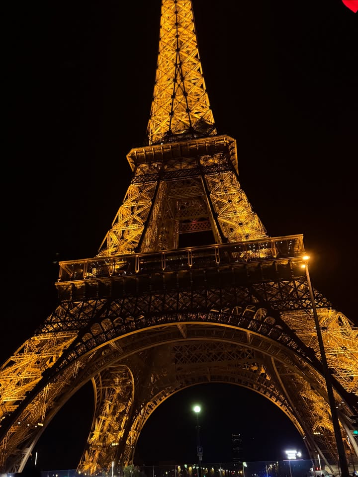 โทมัส - ธีร์ทัศน์ จึงมณีรัตน์