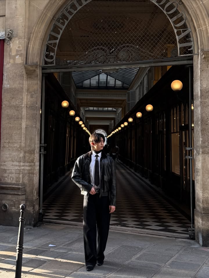 โทมัส - ธีร์ทัศน์ จึงมณีรัตน์