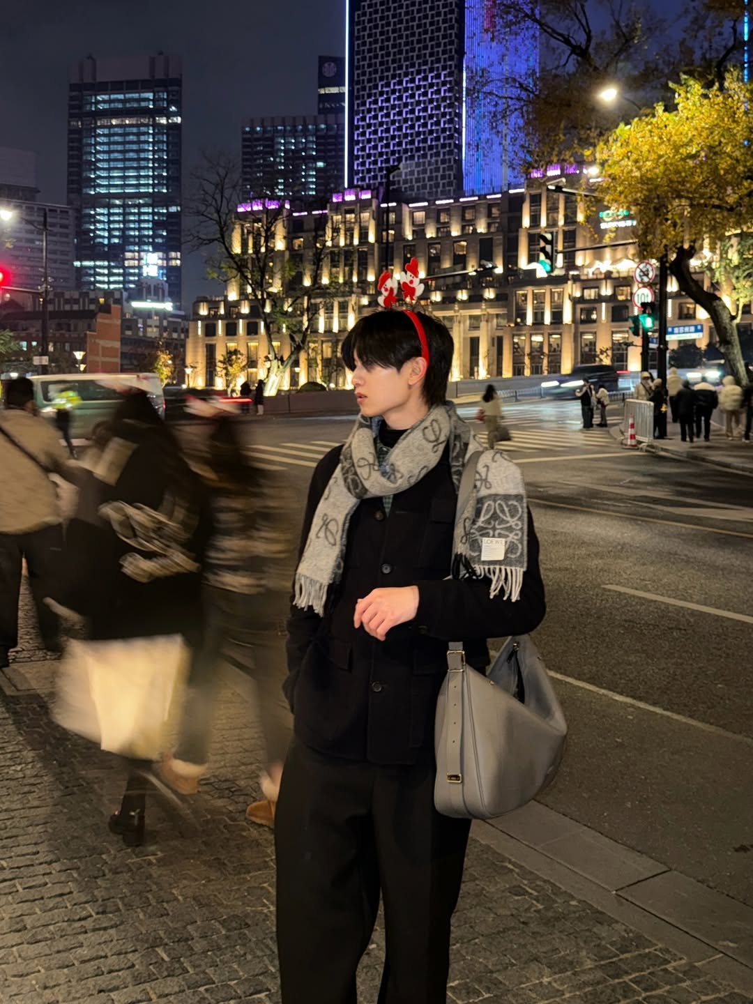 โทมัส - ธีร์ทัศน์ จึงมณีรัตน์