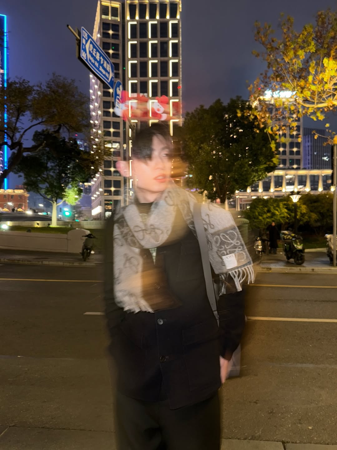 โทมัส - ธีร์ทัศน์ จึงมณีรัตน์