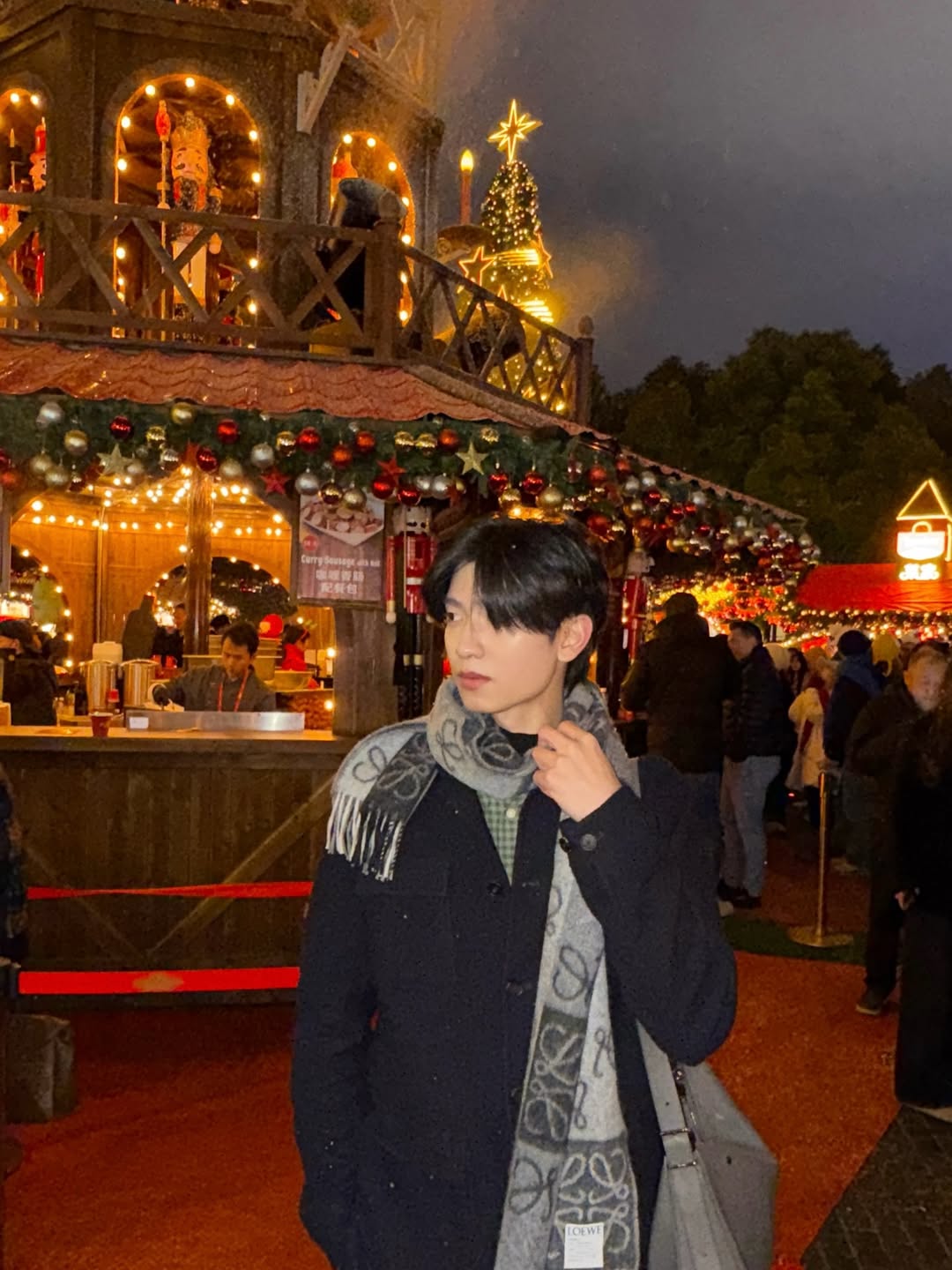 โทมัส - ธีร์ทัศน์ จึงมณีรัตน์