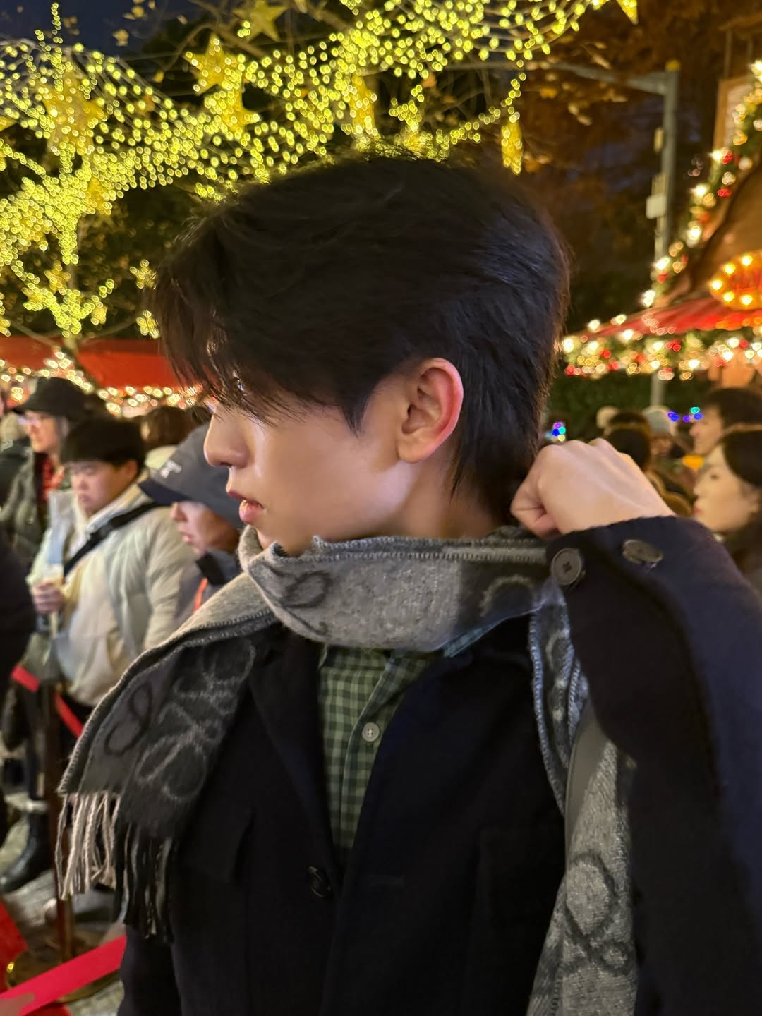 โทมัส - ธีร์ทัศน์ จึงมณีรัตน์