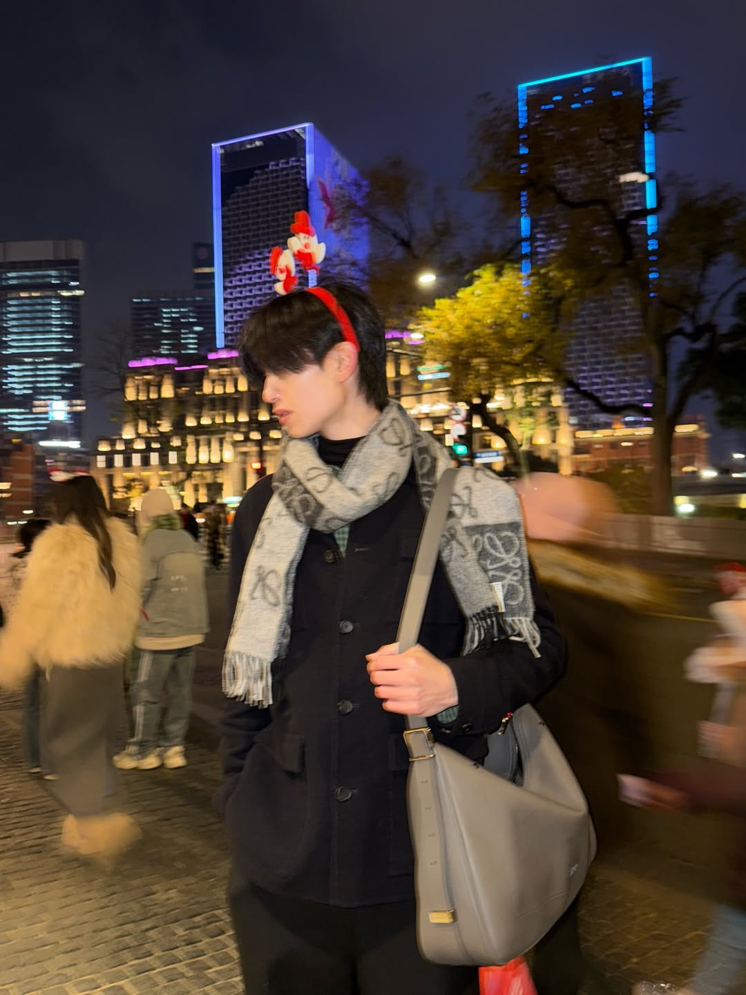 โทมัส - ธีร์ทัศน์ จึงมณีรัตน์