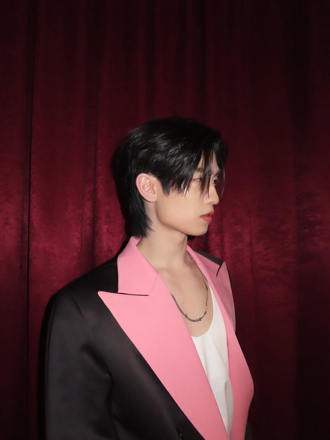 โทมัส - ธีร์ทัศน์ จึงมณีรัตน์